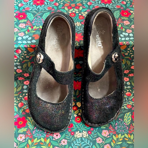 Mary Jane clogs - Picture 1 of 6